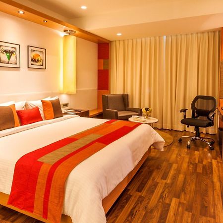 เดอะ มิวส์ สโรวร ปอร์ติโก- กาปาศิระ Hotel เดลี ภายนอก รูปภาพ