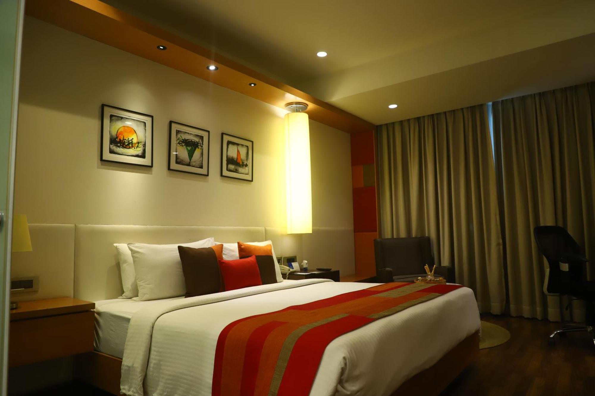 เดอะ มิวส์ สโรวร ปอร์ติโก- กาปาศิระ Hotel เดลี ภายนอก รูปภาพ