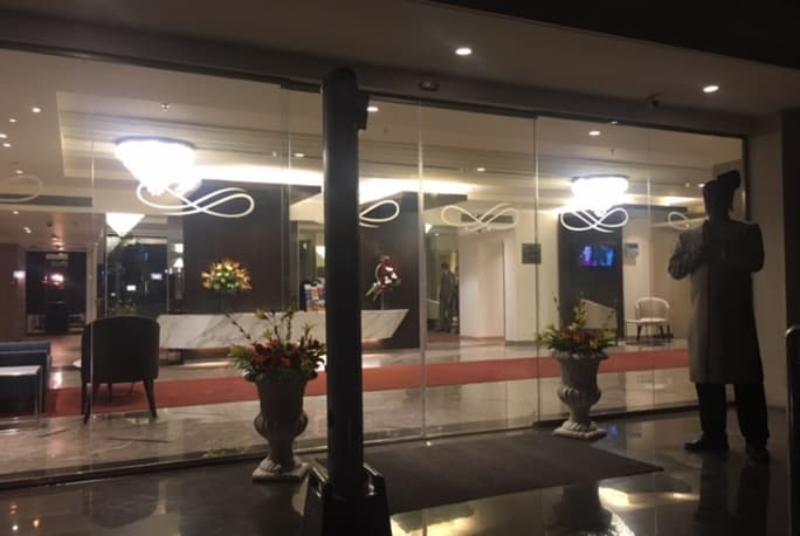 เดอะ มิวส์ สโรวร ปอร์ติโก- กาปาศิระ Hotel เดลี ภายนอก รูปภาพ